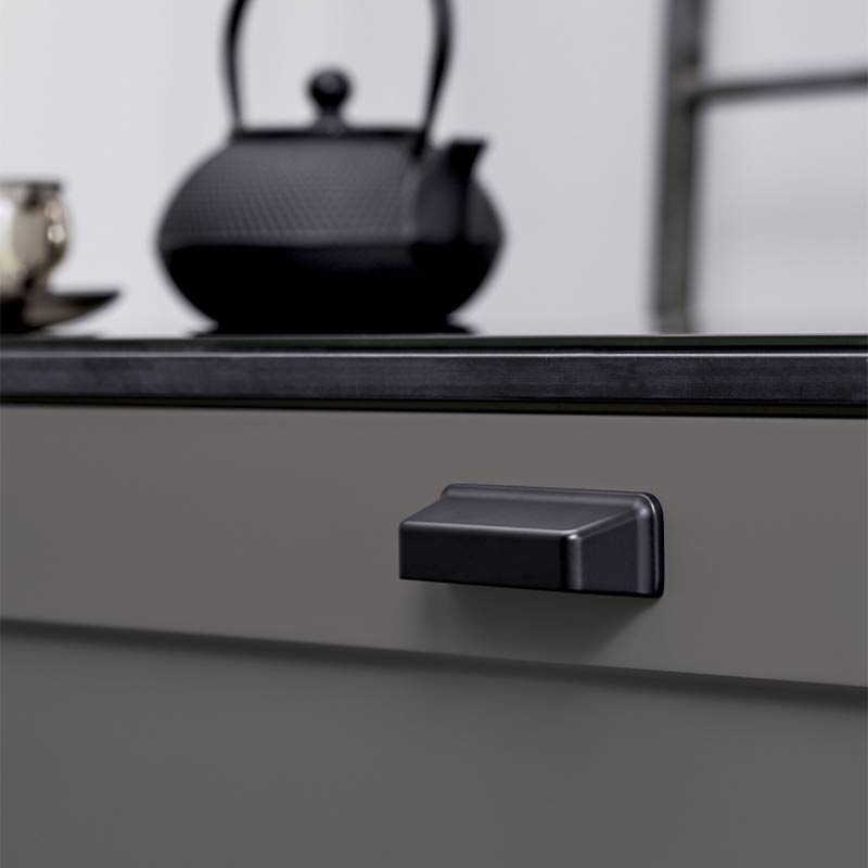 Equester Handle Fitted