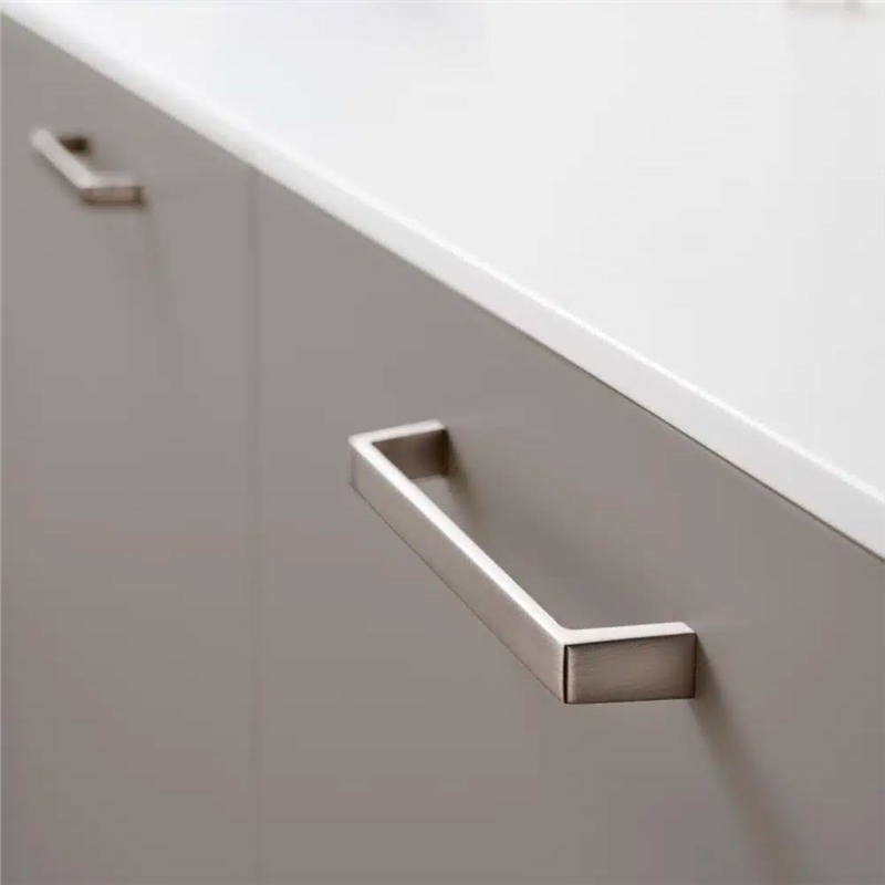 Seam Handle Fitted